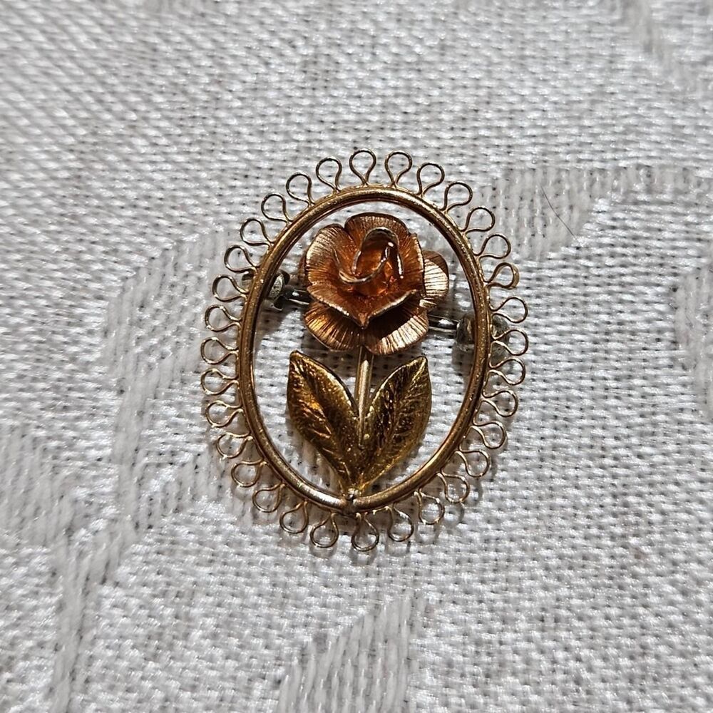 vintage cottagecore coquette gold tone rose oval filigree pin brooch
